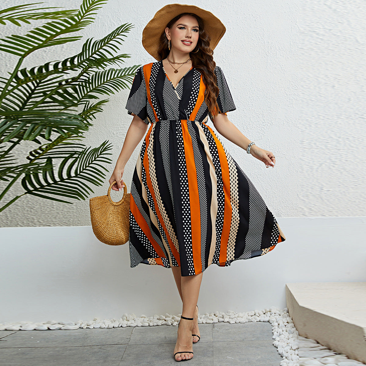 Spliced V-neck waist slimming dress