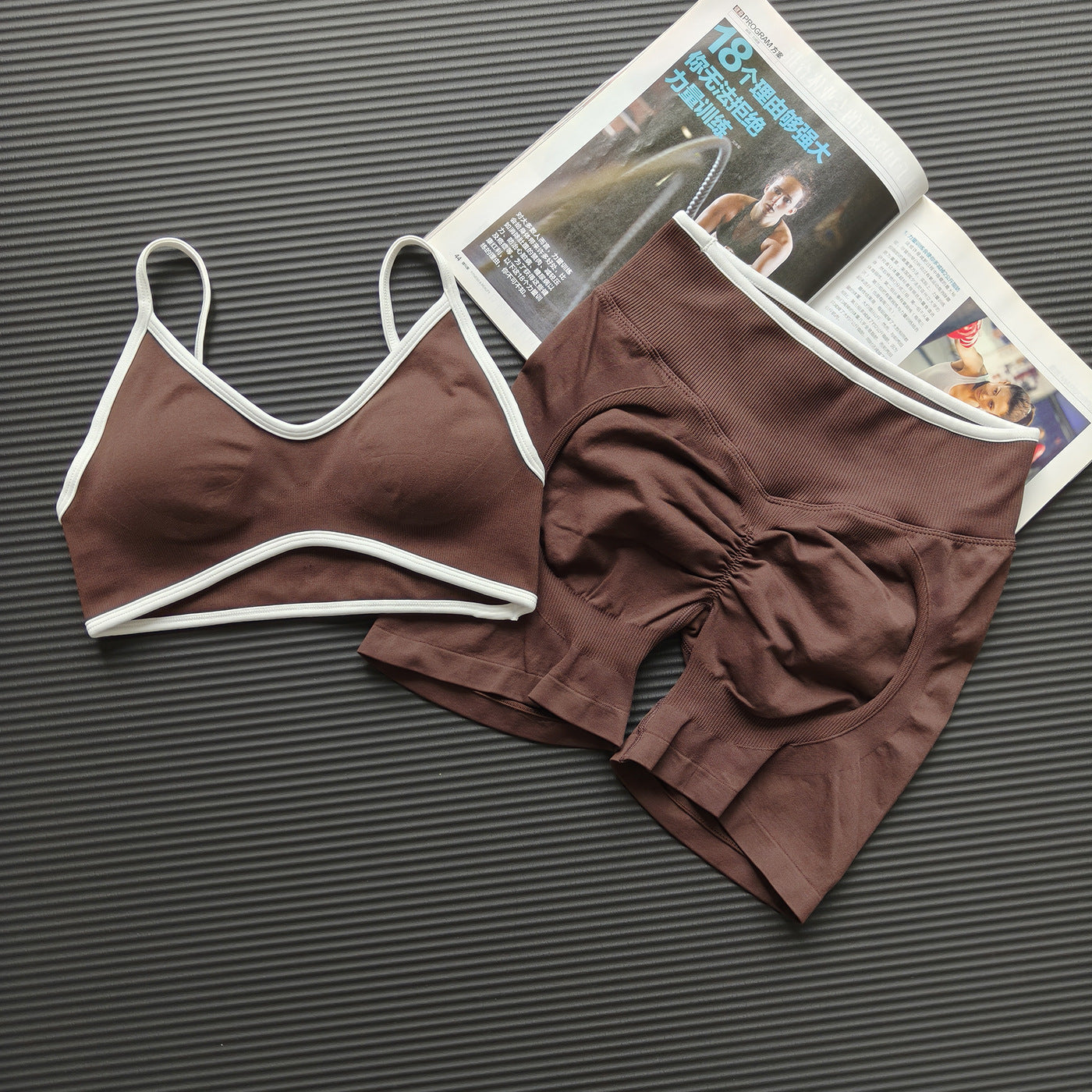 Women Color Block Sports Set, Contrast Color Backless Slim Yoga Outfit, Quick Dry Running Fitness Activewear for Outer Wearing