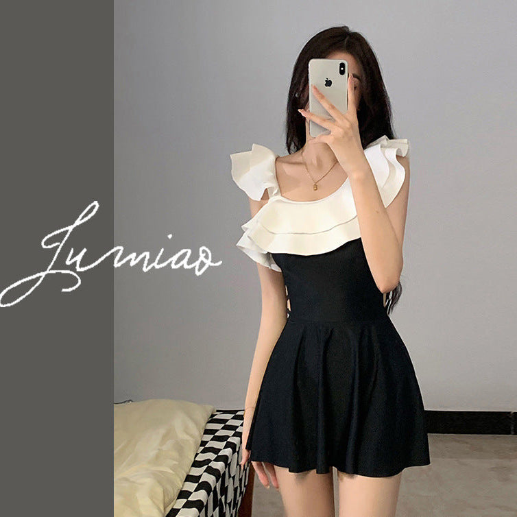 Hot selling new  2 pieces swimsuit female cover belly show thin hot spring swimsuit skirt type black and white swimsuit