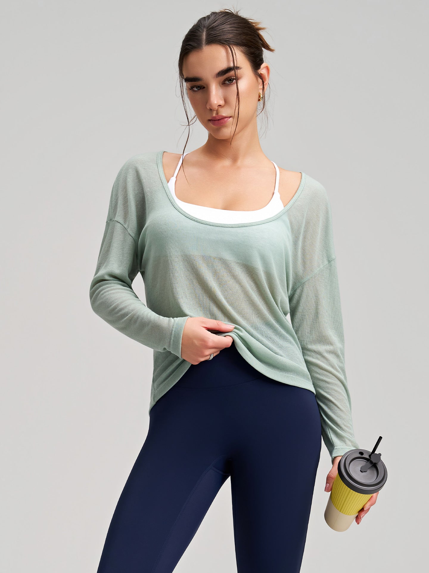 New loose and thin yoga wear for women, breathable and quick-drying fitness tops, long-sleeved Pilates blouses