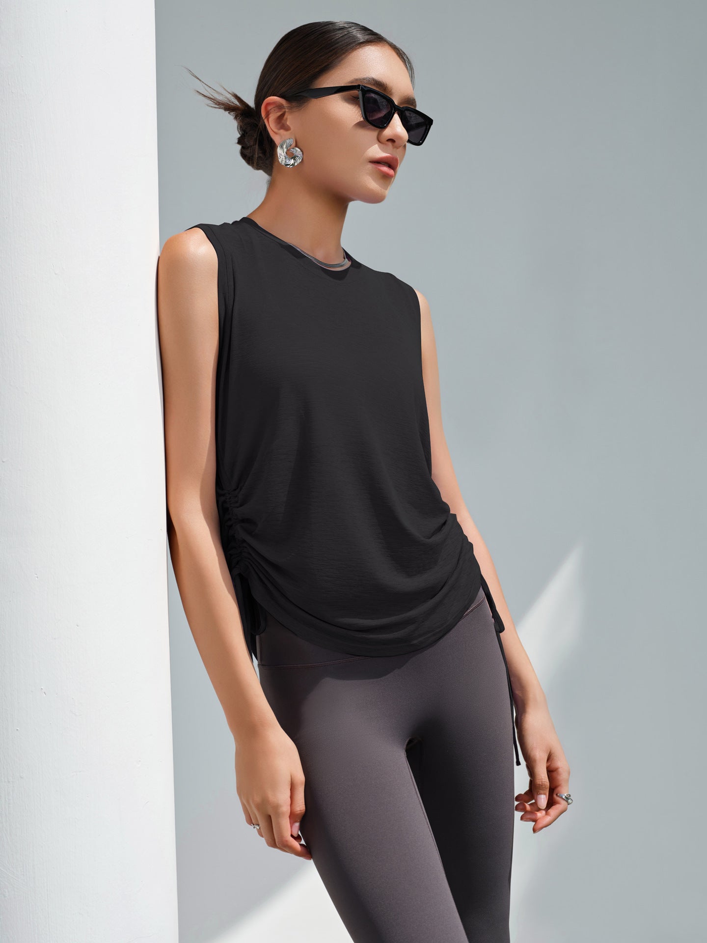 The new style of drawstring sports top women loose casual quick dry sleeveless yoga vest thin fitness top