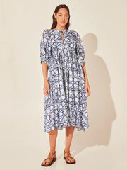 Loose casual summer rayon dress with mid-sleeve