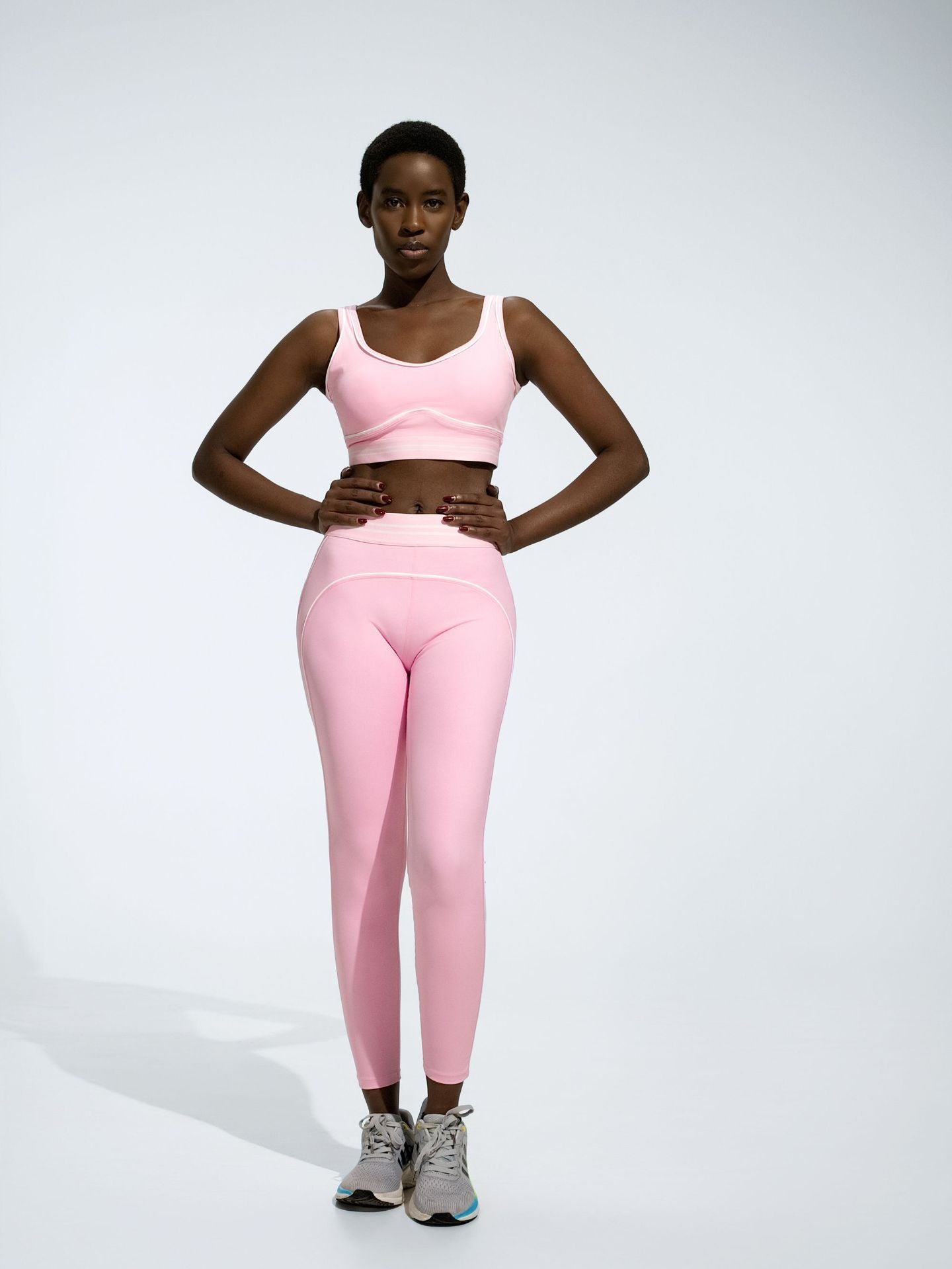 Women's nude yoga suit high-waisted nine-minute pants fitness training sleeveless pants two-piece set