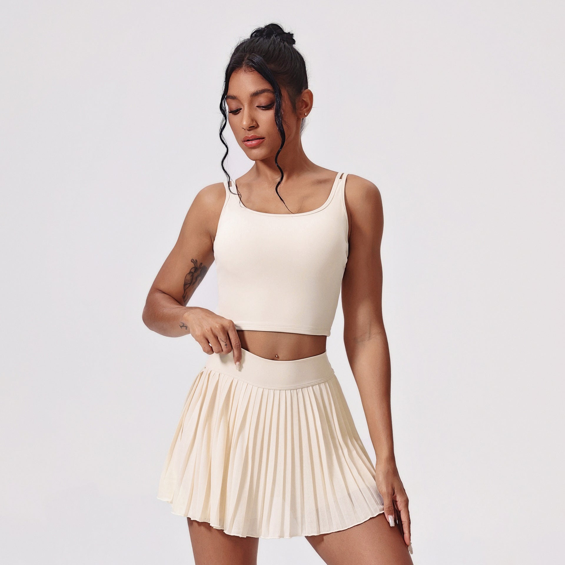 Women Bare Feel Backless Yoga Set, Pleated Tennis Skirt, Running Fitness Outfit